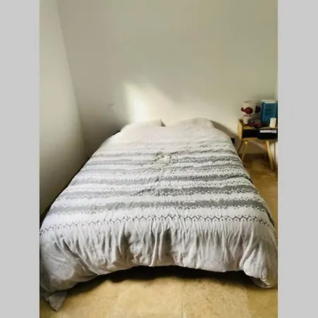 T2 calme climatisé de qualité
